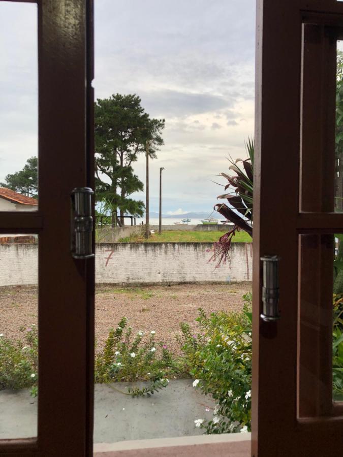 Casinha De Praia Na Fazenda Da Armacao Говернадор Селсо Рамос Екстериор снимка